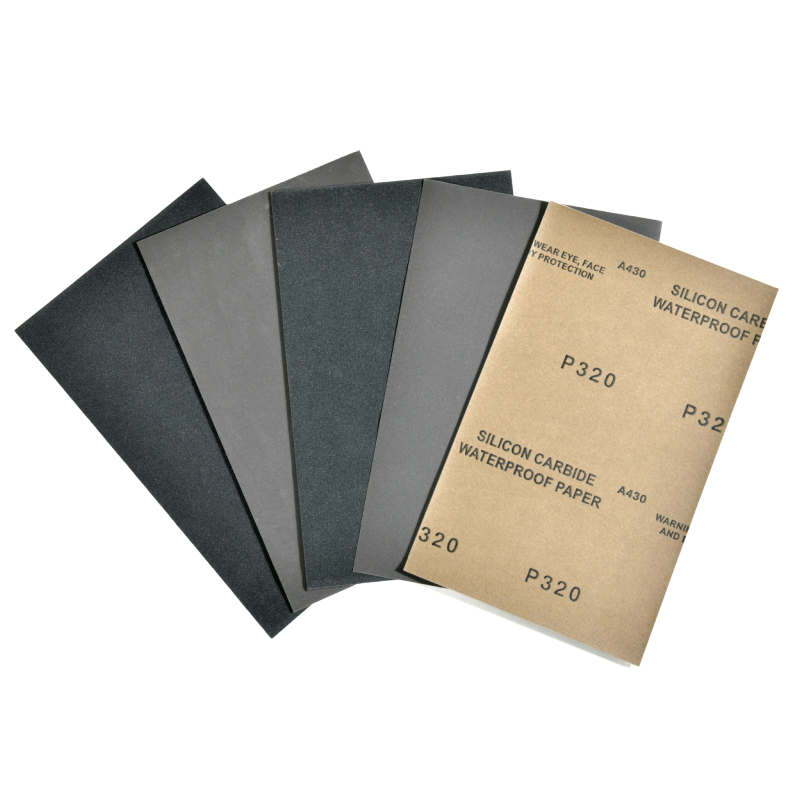 Waarom is een waterbestendige schuurpapierschijf ideaal voor het slijpen van gebogen oppervlakken?